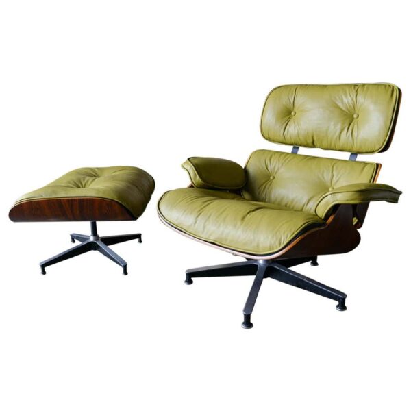 First Generation Eames Rosewood 670 Lounge Chair and 671 Ottoman, circa 1955