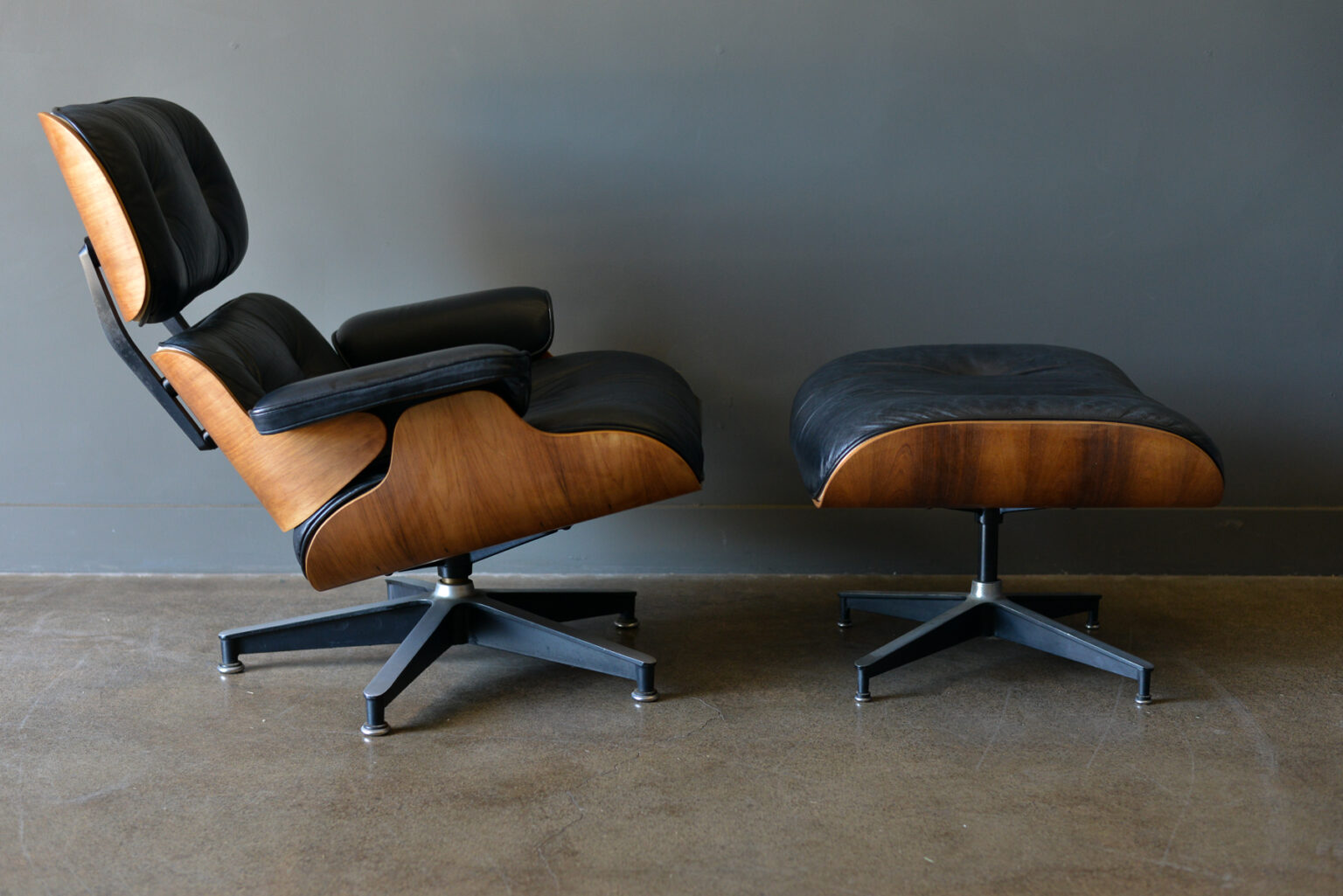 Eames Rosewood Lounge Chair And Ottoman, Circa 1971 - Authentic Mid ...